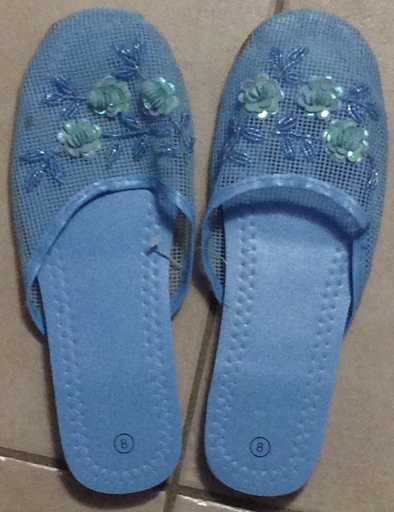 Women's Closed-Toe Sandals/Slippers