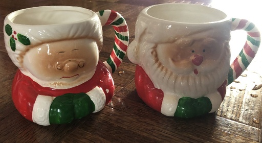 Mr. & Mrs. Claus Mug Set